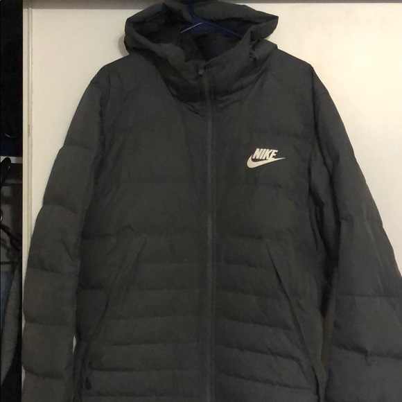 Nike jacket - Picture 1 of 3